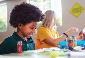 image of youth doing arts & crafts