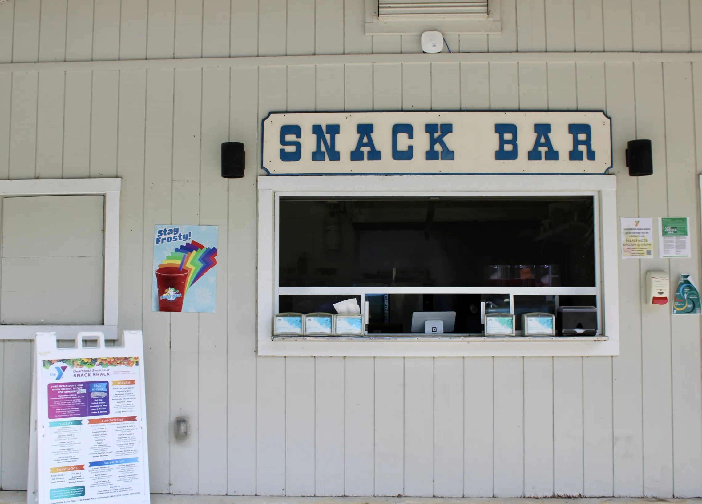 image of a snack bar